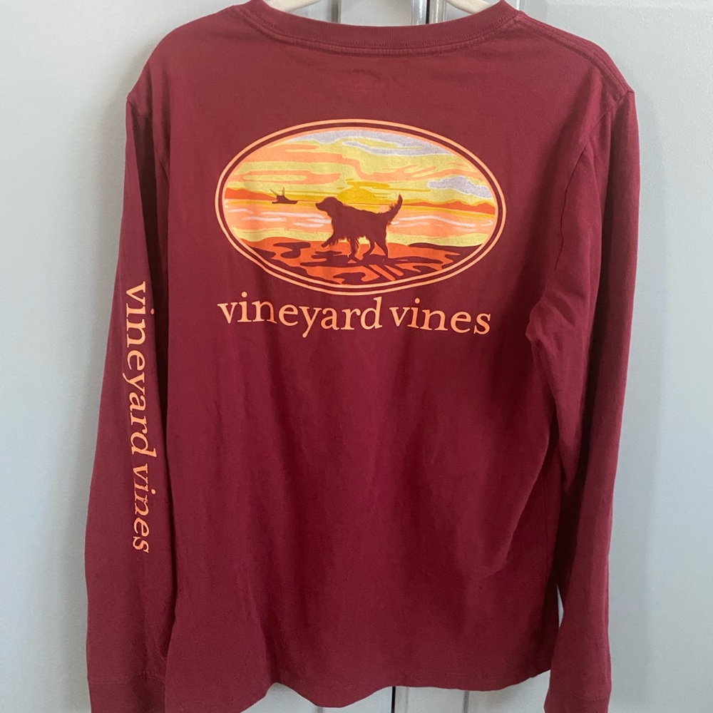 Vineyard Vines long sleeve boys tee w/Golden Retriever